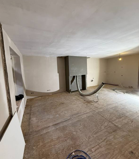 Stucwerk woonkamer STS Klussenbedrijf afwerking wanden